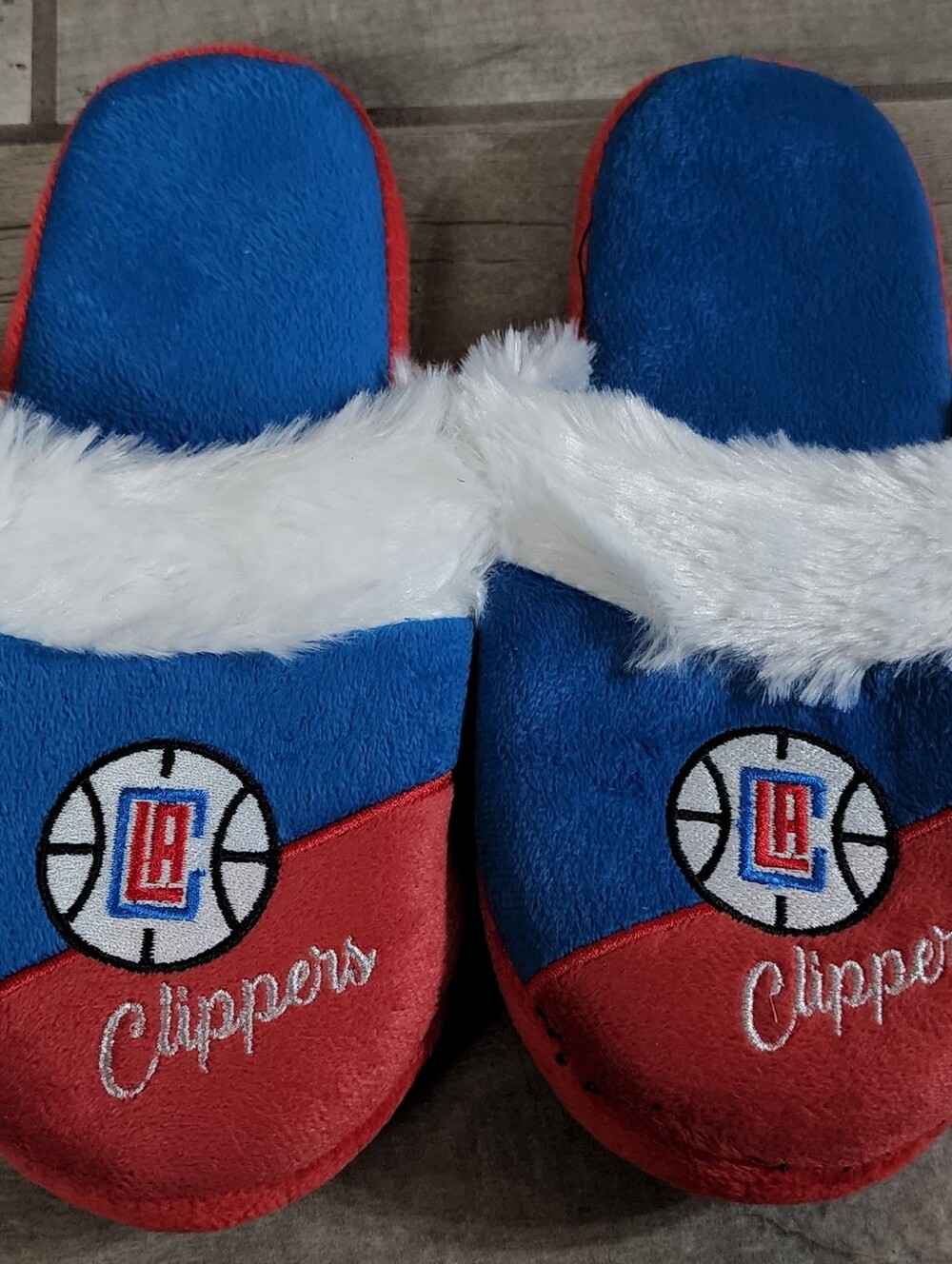 LA Clippers house slippers, sandals